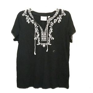 NWT Black and White Top